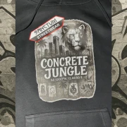 Hoodie black - Concrete Jungle    Klassischer Kapuzensweater  Sweat-Qualität mit angerauter Innenseite  Doppellagige Kapuze mit Kordelzug  Kängurutasche  Necktape  Bündchen mit Elasthan  Farbe: black  Material: 80% Baumwolle, 20% Polyester, 280 g/m²