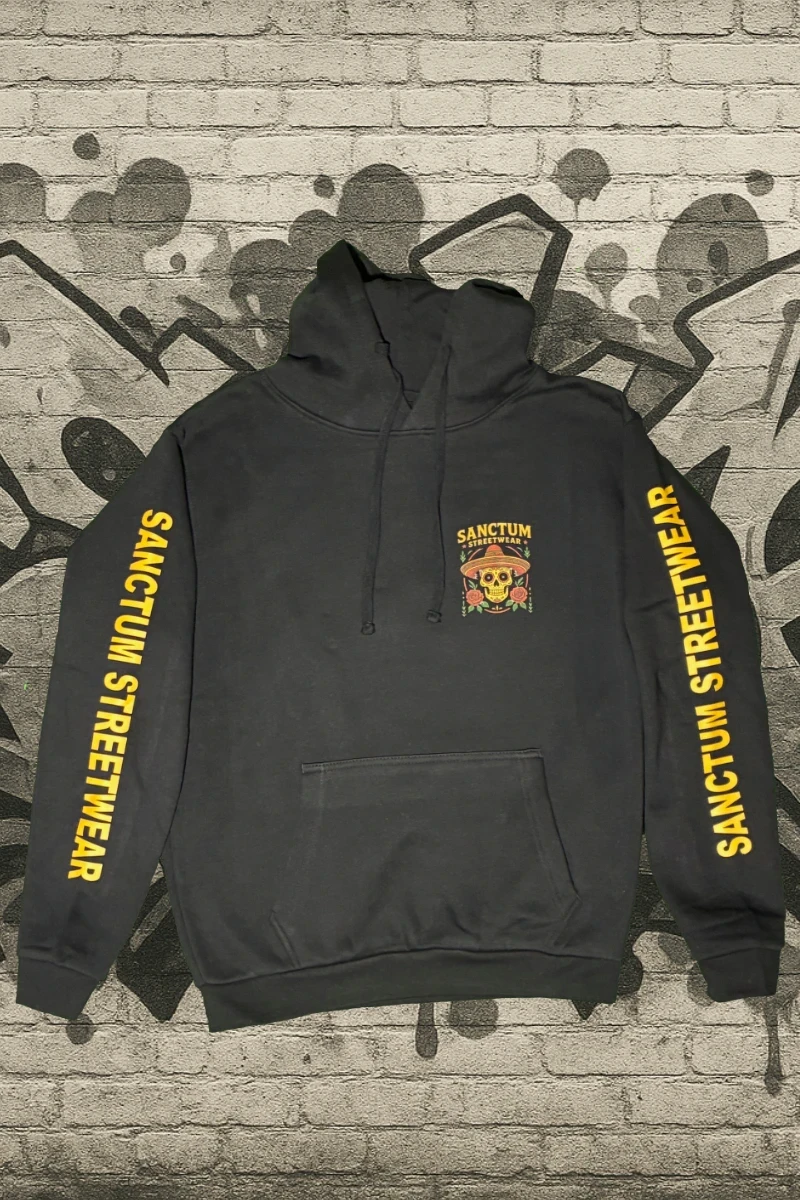 Hoodie black - Sombrero    Klassischer Kapuzensweater  Sweat-Qualität mit angerauter Innenseite  Doppellagige Kapuze mit Kordelzug  Kängurutasche  Necktape  Bündchen mit Elasthan  Farbe: black  Material: 80% Baumwolle, 20% Polyester, 280 g/m²