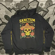 Hoodie black - Sombrero    Klassischer Kapuzensweater  Sweat-Qualität mit angerauter Innenseite  Doppellagige Kapuze mit Kordelzug  Kängurutasche  Necktape  Bündchen mit Elasthan  Farbe: black  Material: 80% Baumwolle, 20% Polyester, 280 g/m²