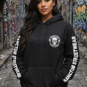 Hoodie black - Skull MC    Klassischer Kapuzensweater  Sweat-Qualität mit angerauter Innenseite  Doppellagige Kapuze mit Kordelzug  Kängurutasche  Necktape  Bündchen mit Elasthan  Farbe: black  Material: 80% Baumwolle, 20% Polyester, 280 g/m²