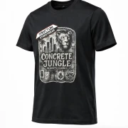 T-Shirt Round-Neck black - Concrete Jungle    Dieses Rundhals T-Shirt überzeugt durch seinen zeitlosen Schnitt und dem hohen Tragekomfort.  Klassischer Rundhalsausschnitt  Single Jersey  Farbe: black  Material: 100% Baumwolle 180 g/m²